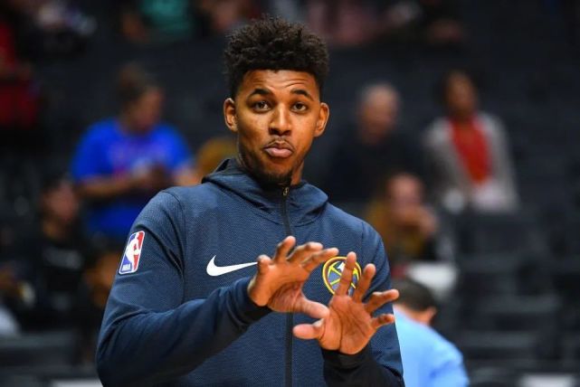 再看一个牌 再看一个牌