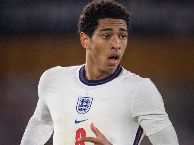 的分界线是 的分界线是